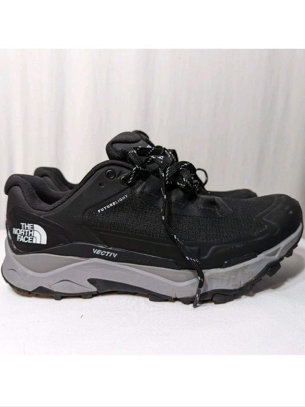 The North Face 9.5 Hiking Sneakers Lace Futurelight Vectiv Explorers Outdoors
